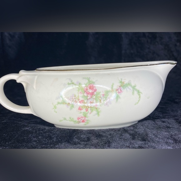 VTG Taylor Smith  USA Rose Moss Sauce Jug numbered 2803 Gold Trim Floral Dish. - Picture 3 of 7